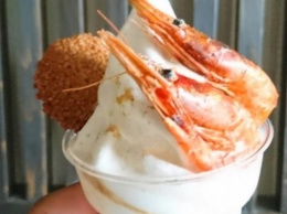 Во Львове выпускают уникальное мороженое: с креветками, беконом и укропом