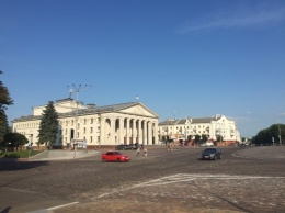 Из Харькова можно уехать в город с Красной площадью
