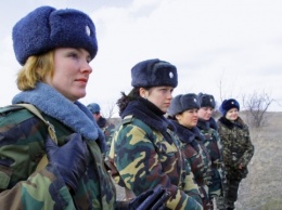 Таран - о женщинах в армии: командир, пилот и танкист - больше не эксперимент, а повседневность