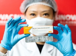 Made in China: в Украину прибудет 5 миллионов доз вакцины Sinovac