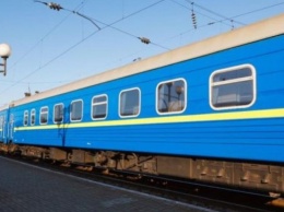"Укрзализныця" внесла изменения в график курсирования поездов в "красных" областях