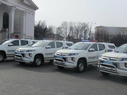 Полицейским Мариуполя подарили новые авто и модули на блокпосты, - ФОТОРЕПОРТАЖ