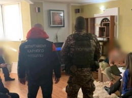 Похищали иностранцев, пытали и требовали деньги: в Киеве разоблачили преступную банду
