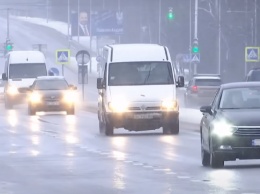 Украину заметает снегом, дороги спасают от заносов: синоптики предупреждают об ухудшении ситуации. Карта