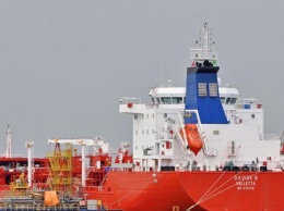 Нападение на танкер в Африке: в МИД заявили об украинцах на борту