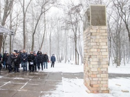Модный мэр. Виталий Кличко носит кепку-хулиганку за 840 гривен и куртку почти за 64 000