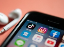 Facebook, Instagram и YouTube вошли в топ «шпионских» iOS-приложений