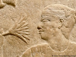 Парфюм Клеопатры. Чем душились в Древнем Египте?