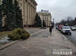 Харьковские правоохранители обыскали территорию возле ХОГА в поисках взрывчатки