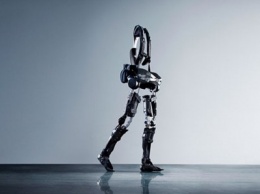 Роботизированный экзоскелет с ИИ и камерами