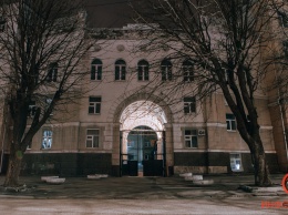 Наслоение эпох: как в Днепре выглядит улица Владимира Вернадского ночью