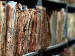 Конец эпохи: документы "штази" отправляются в архив