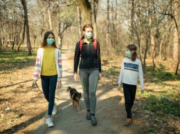 В парках можно: в Минздраве разъяснили правила ношения масок