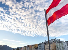 В Австрии ужесточили карантин и запретили жителям выходить из дома без уважительной причины