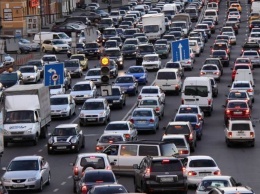 В четверг в Киеве на семи улицах отменят ограничение скорости до 50 км/ч