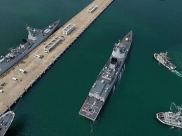 Корабли КНР вошли в зону у спорных островов Сенкаку
