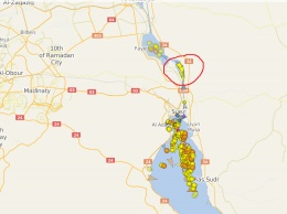 По освобожденной части Суэцкого канала пошли первые суда. Карта