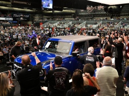 Самый первый новый Ford Bronco продали на аукционе