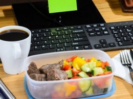 Вкусный и полезный обед на работе: где искать простые рецепты на каждый день