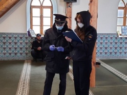 Полиция и ФСБ пришли в крымскую мечеть «в рамках противодействия экстремизму»
