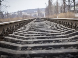 Жесть: под Днепром поезд отрезал женщине обе ноги