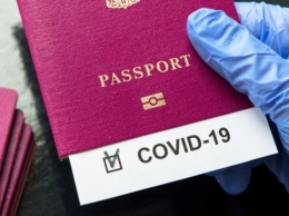 Испания ожидает появления COVID-паспортов не позднее июня