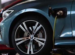 BMW научит электромобили заряжаться самой дешевой электроэнергией