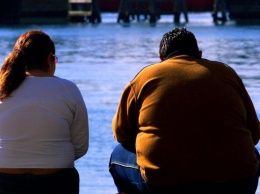 Ученые объяснили уязвимость людей с ожирением к COVID-19