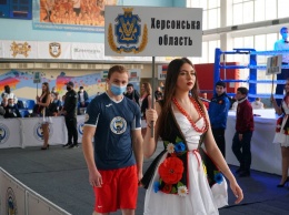 На Херсонщине стартовал Международный турнир по боксу памяти Николая Мангера