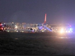 Пассажиров варшавского аэропорта эвакуировали из-за "минирования"