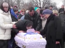 Почти победа Вирастюка, гибель ребенка в Донбассе, МИД - за Харьковские соглашения. Итоги "Страны"