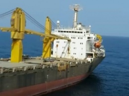 В Красном море судно под иранским флагом попало под ракетные обстрел