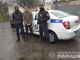 Под Киевом молодой человек ограбил на улице пенсионера