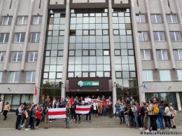 "Вы подставляете вуз". Как научным работникам в Беларуси мстят за протесты