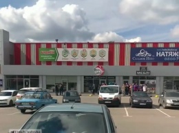 В Харькове эвакуируют крупный магазин