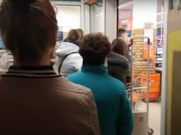 Кабмин запретил популярные товары из России, что исчезнет с украинских полок: "Уже через неделю..."