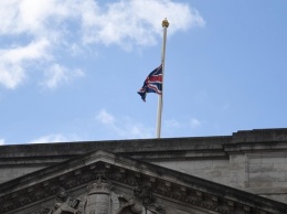 Смерть принца Филиппа: в Британии начался траур