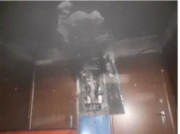 В Кременчуге спасатели ликвидировали пожар в подъезде