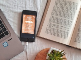 Книги в смартфоне: в Украине заработала первая "мобильная библиотека"