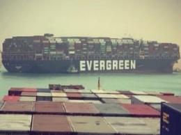 Власти Египта арестовали судно, которое в течение недели блокировало Суэцкий канал