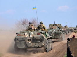 Танковые экипажи ВСУ отработали маневры на админгранице с Крымом