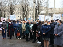 В Мирнограде митинговали работники ООО «Углепромтранс»