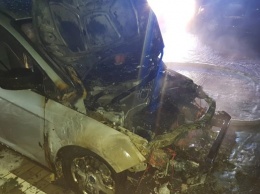 Под Луцком сожгли авто журналиста