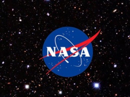 NASA опубликовало изображение розовой черной дыры