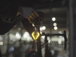 Придуман очень умный фонарь для велосипеда (ВИДЕО)