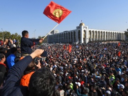 В Кыргызстане пациентов с COVID лечат опасной настойкой по рецепту президента