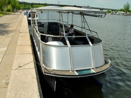 Херсону предложили приобрести электрические катера для перевозки дачников