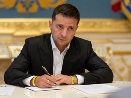 Зеленский ввел в действие новые санкции СНБО: список