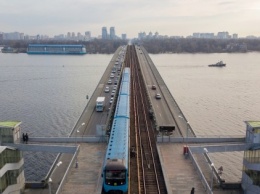 В Киеве на мосту через Днепр перекроют движение