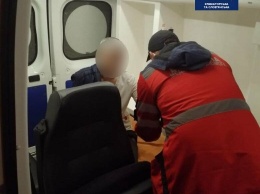В Краматорске патрульные оказали помощь мужчине с психическим расстройством, который порезал себе вены